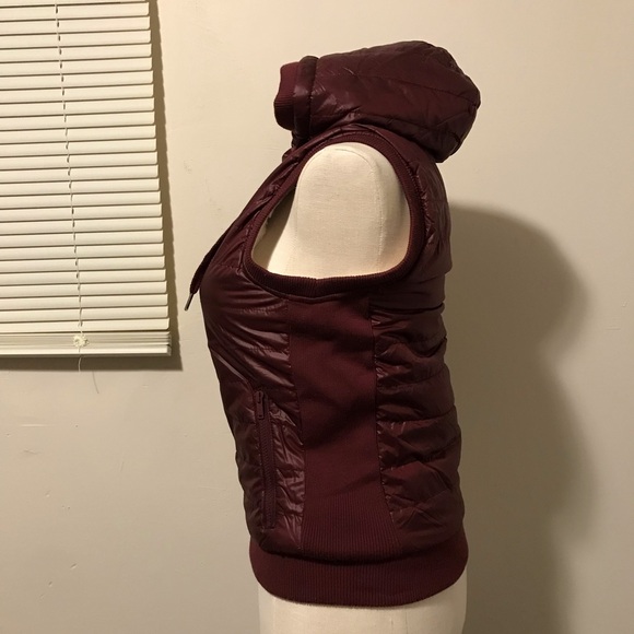 Stefano Di Roma Hoodie Puffy Vest Women’s Size L Color Wine Fur Lining
Pocket’s - Picture 4 of 14
